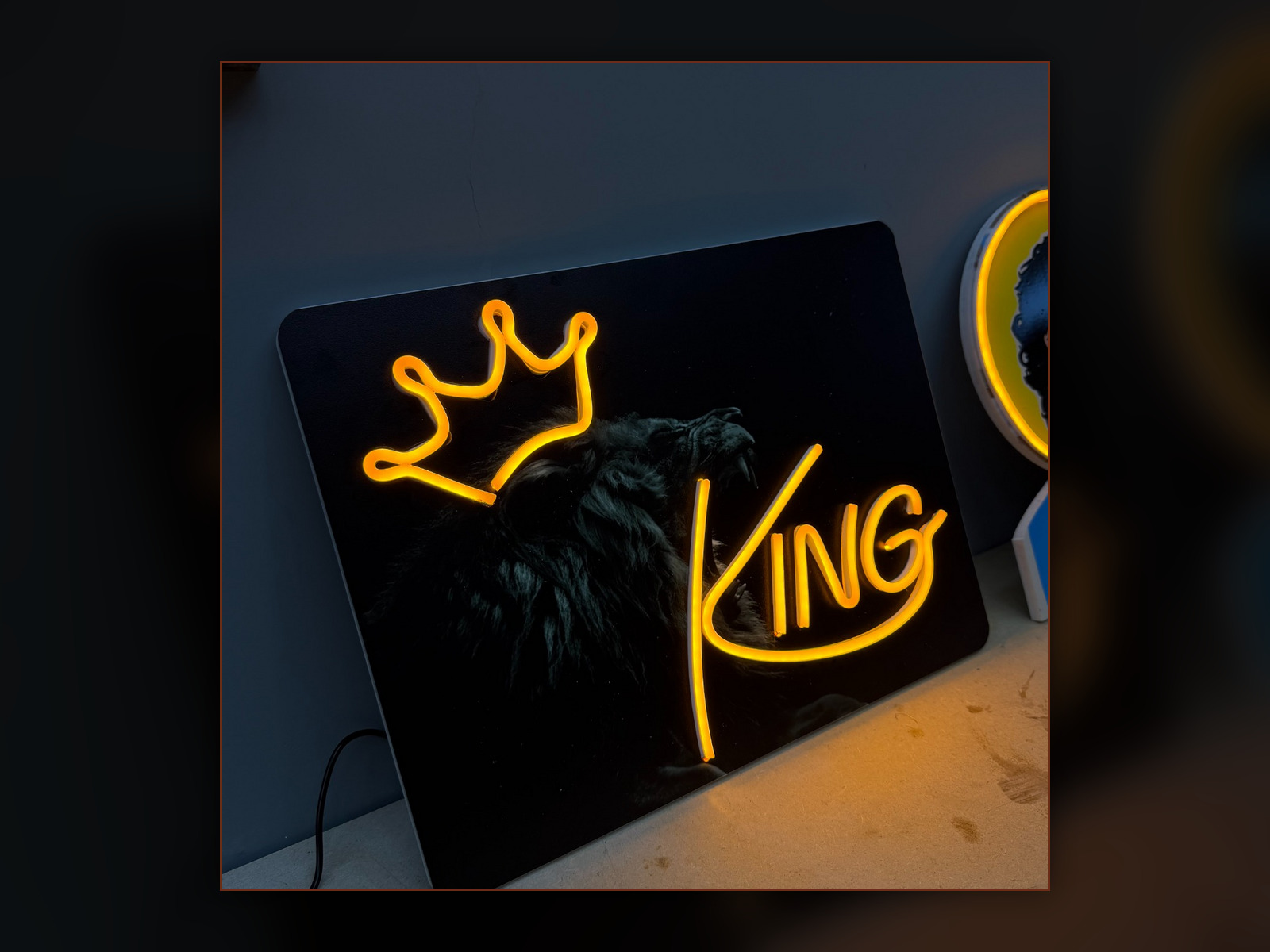 Neonflex King realizzato da Effetruck