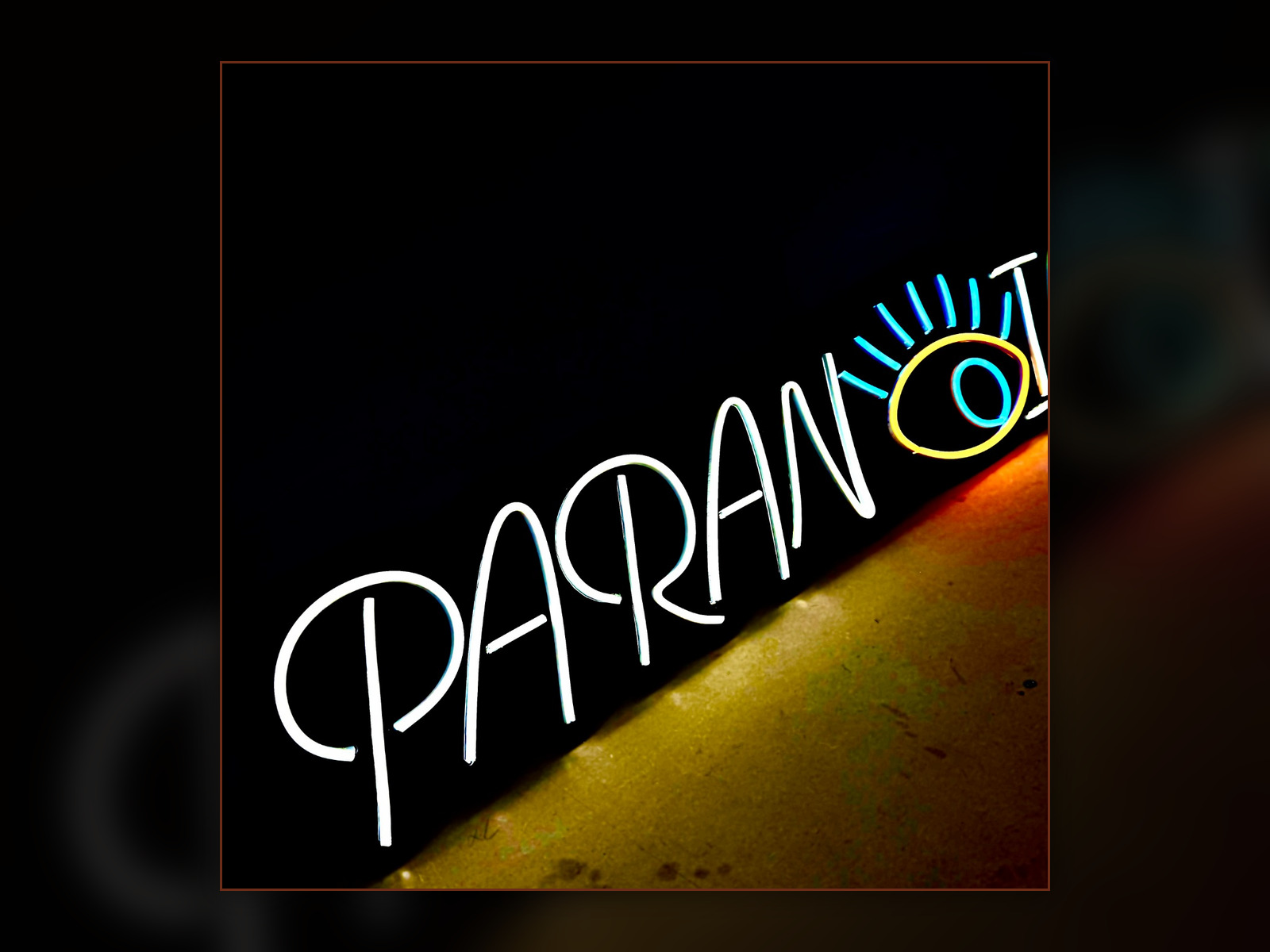 Neonflex Paranoia realizzato da Effetruck